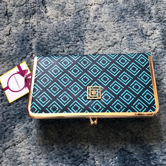 Liz Claiborne Jewelry - Liz Claiborne Jewelry Box